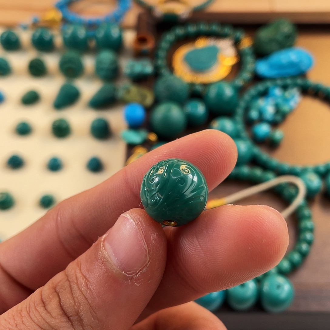 绿松石未镶嵌挂件