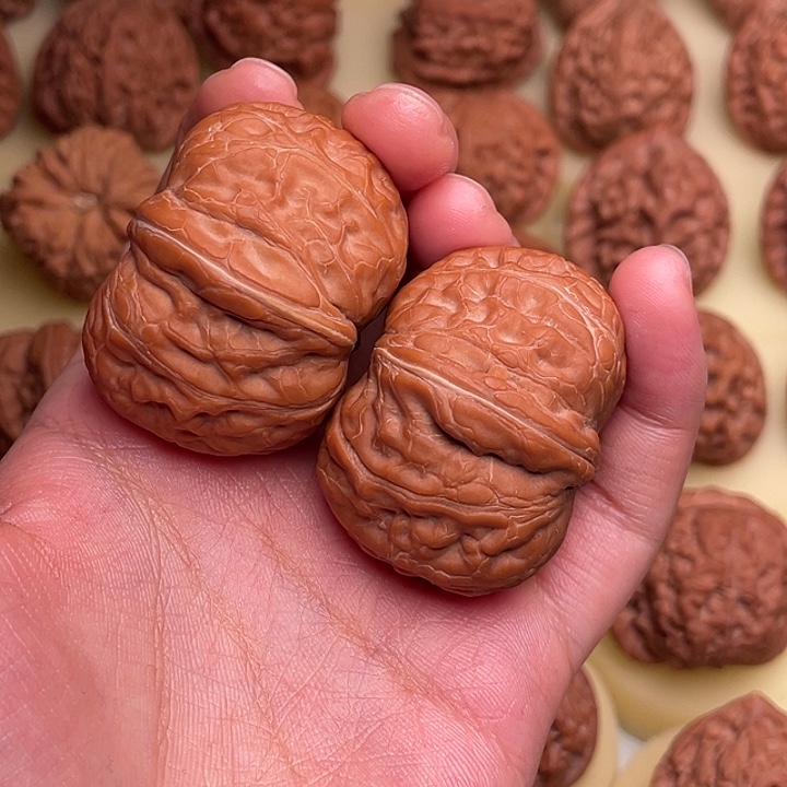 维***开文玩核桃把件元宝44