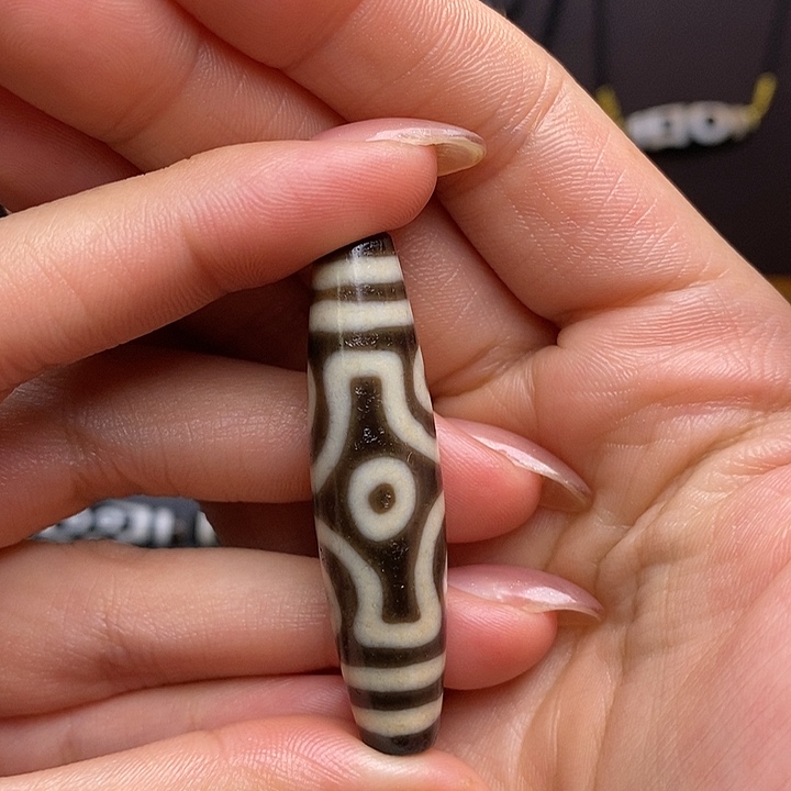 玛瑙/玉髓颈饰未镶嵌丹**扎