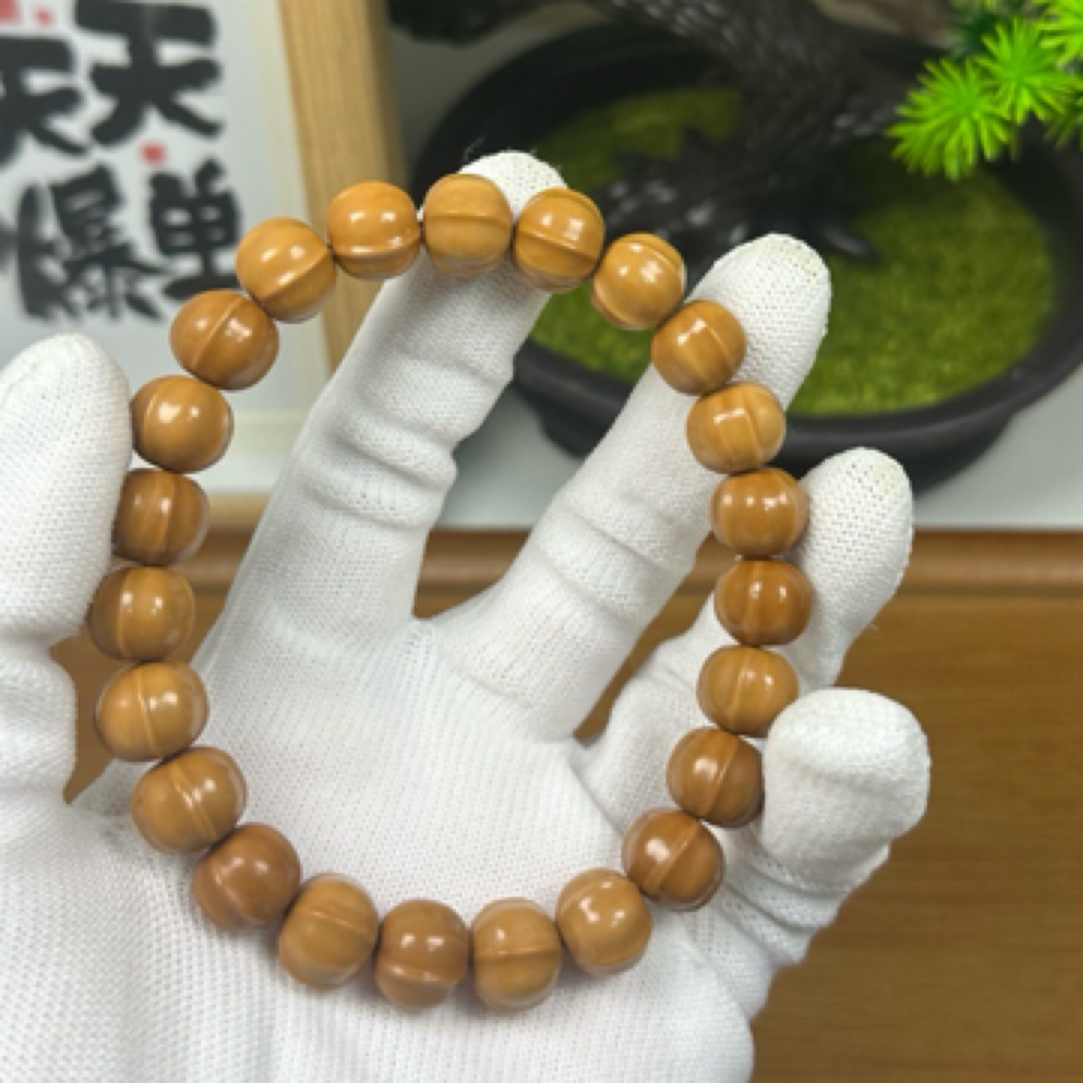 鲨鱼背猴头手串孤品A级品有色差处理