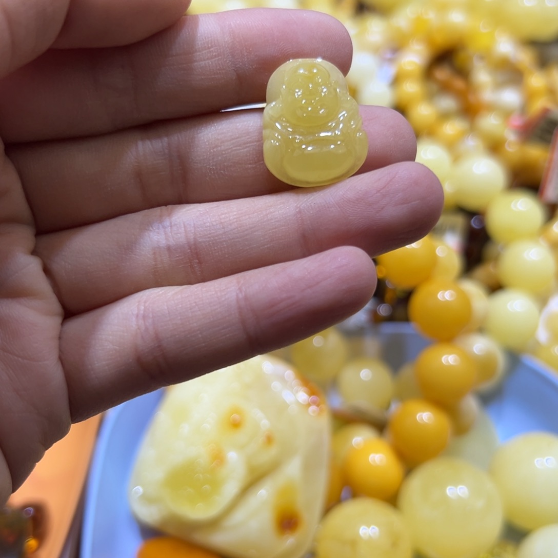 琥珀珠宝奇石未镶嵌