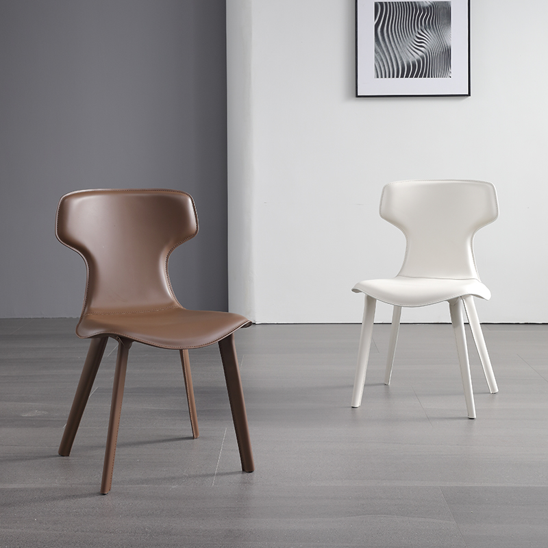 现代简约马鞍皮餐椅家用北欧轻奢凳子意式极简奶油风餐厅椅子靠背