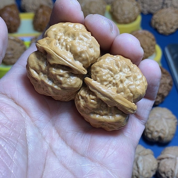 文玩核桃把件40尺，蛤蟆头