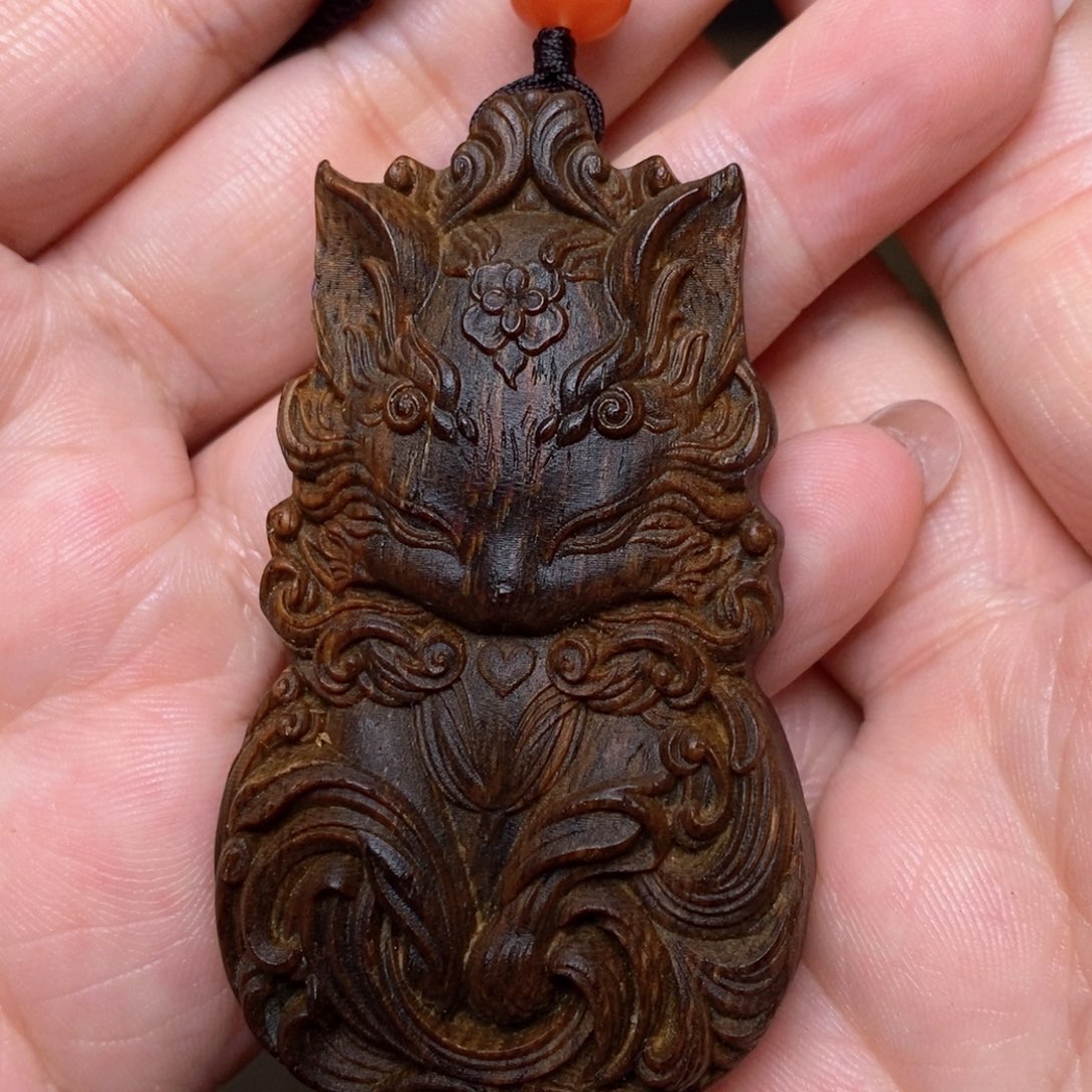 沉香木手串越南芽庄紫棋玉化吊坠