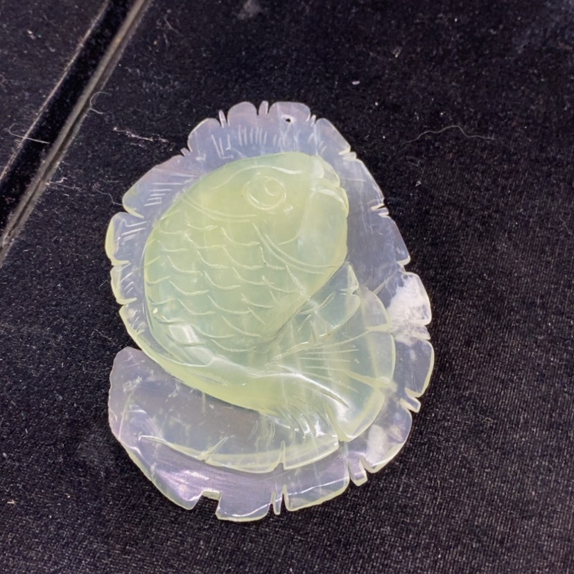 【闪购商品】未镶嵌蛇纹石玉摆件海***吃