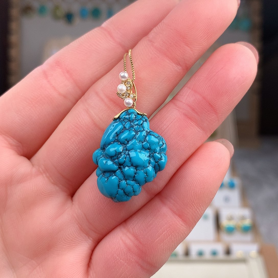 绿松石颈饰18K金镶嵌