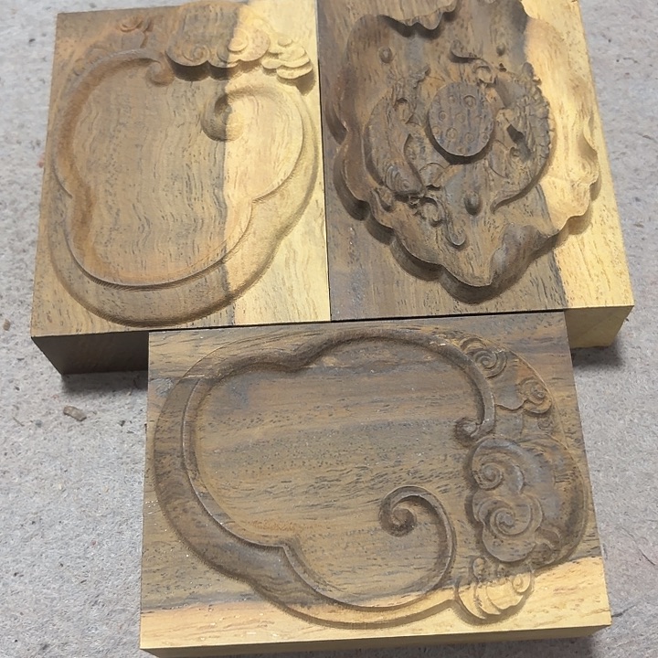 国***单风车木（黑檀木）瑕疵底座