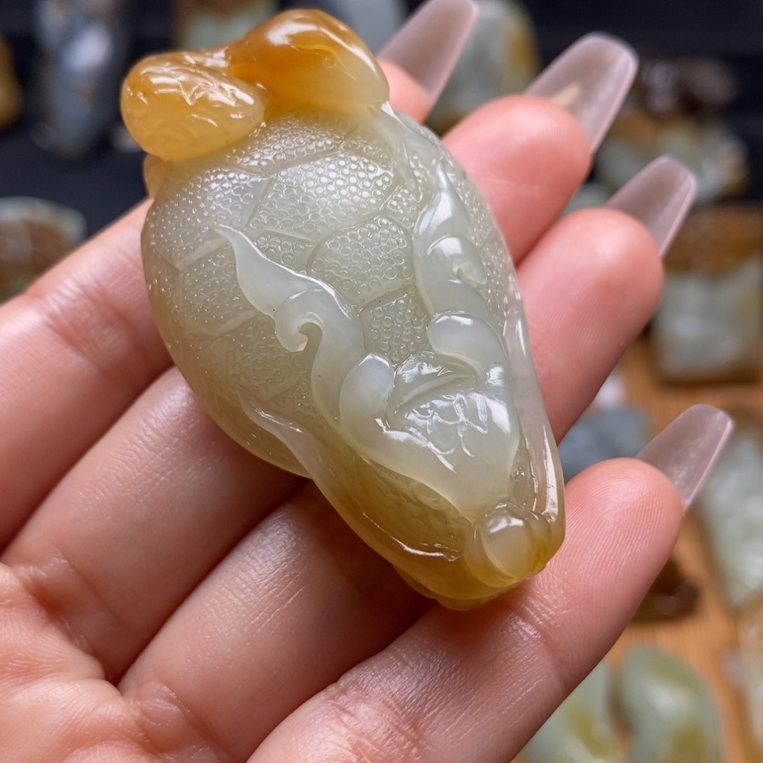 和田玉未镶嵌挂件