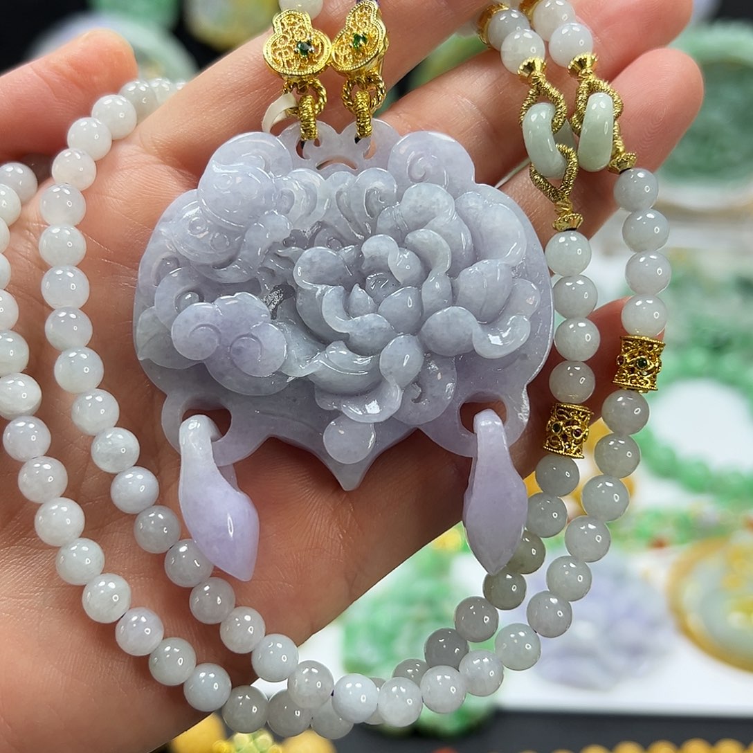 翡翠未镶嵌颈饰吊坠