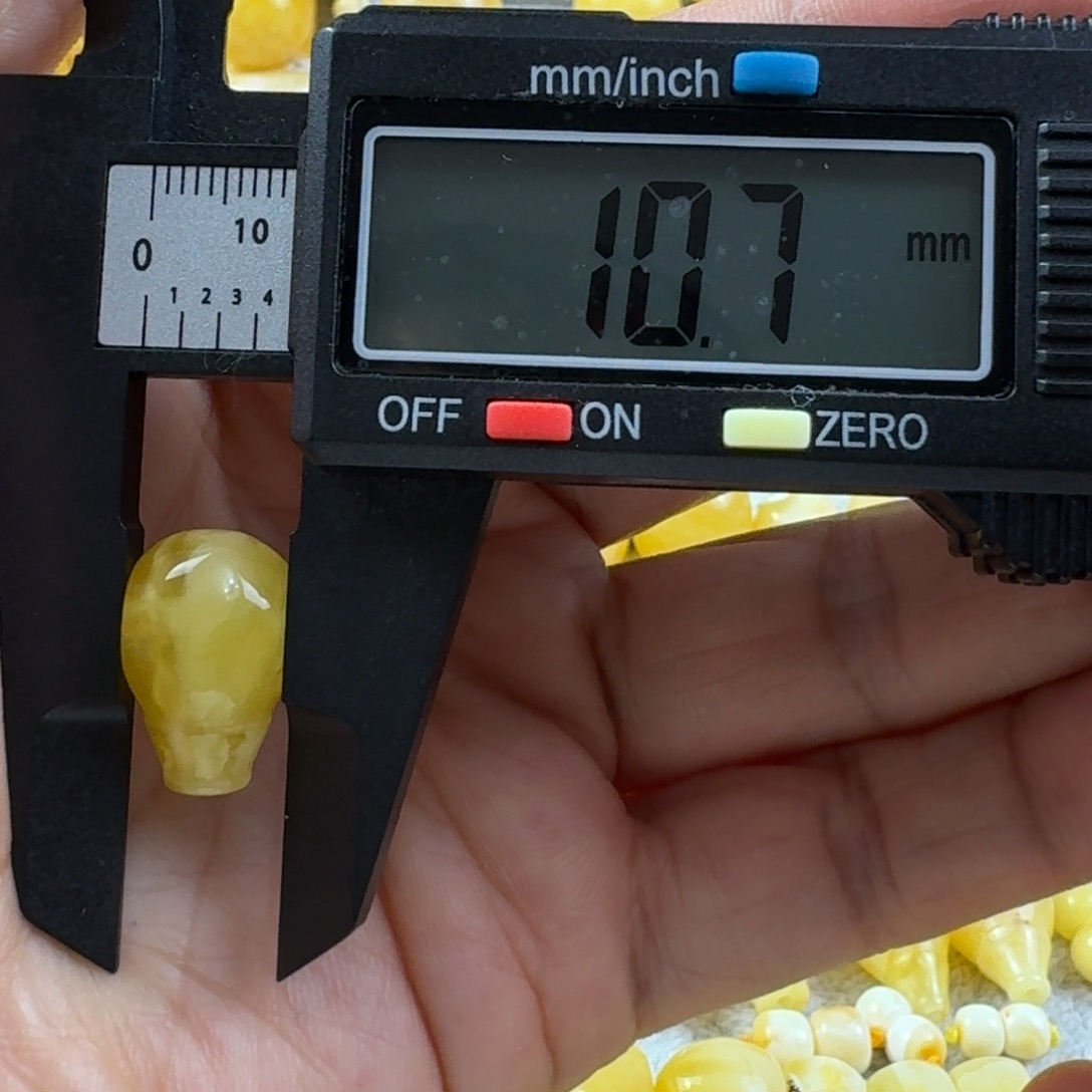 蜜蜡未镶嵌裸石20杂