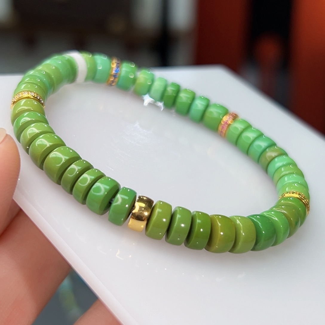 绿松石珠宝奇石18K金镶嵌勇****界