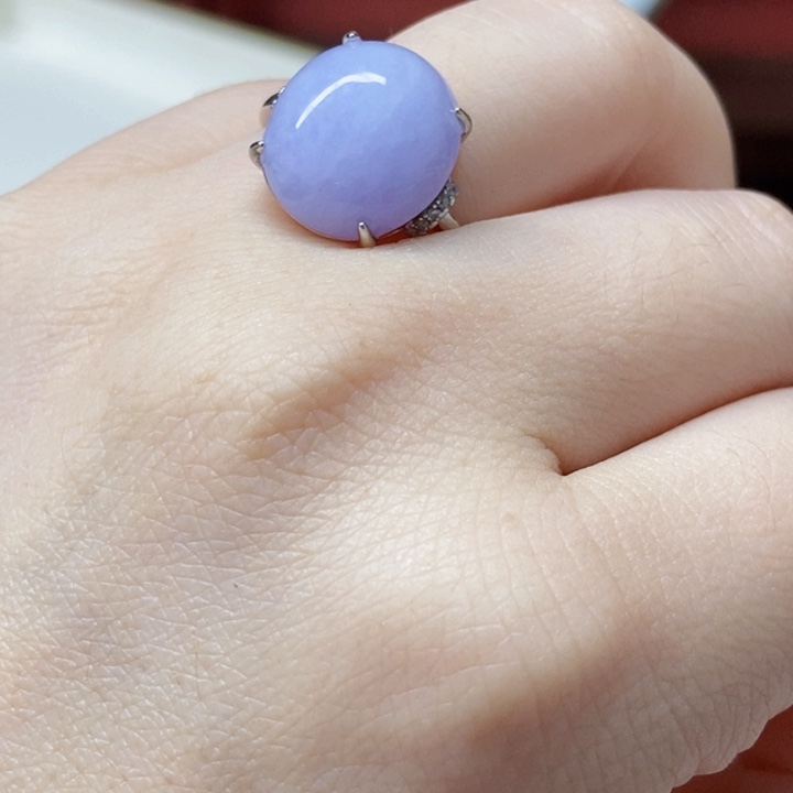 翡翠未镶嵌颈饰戒指