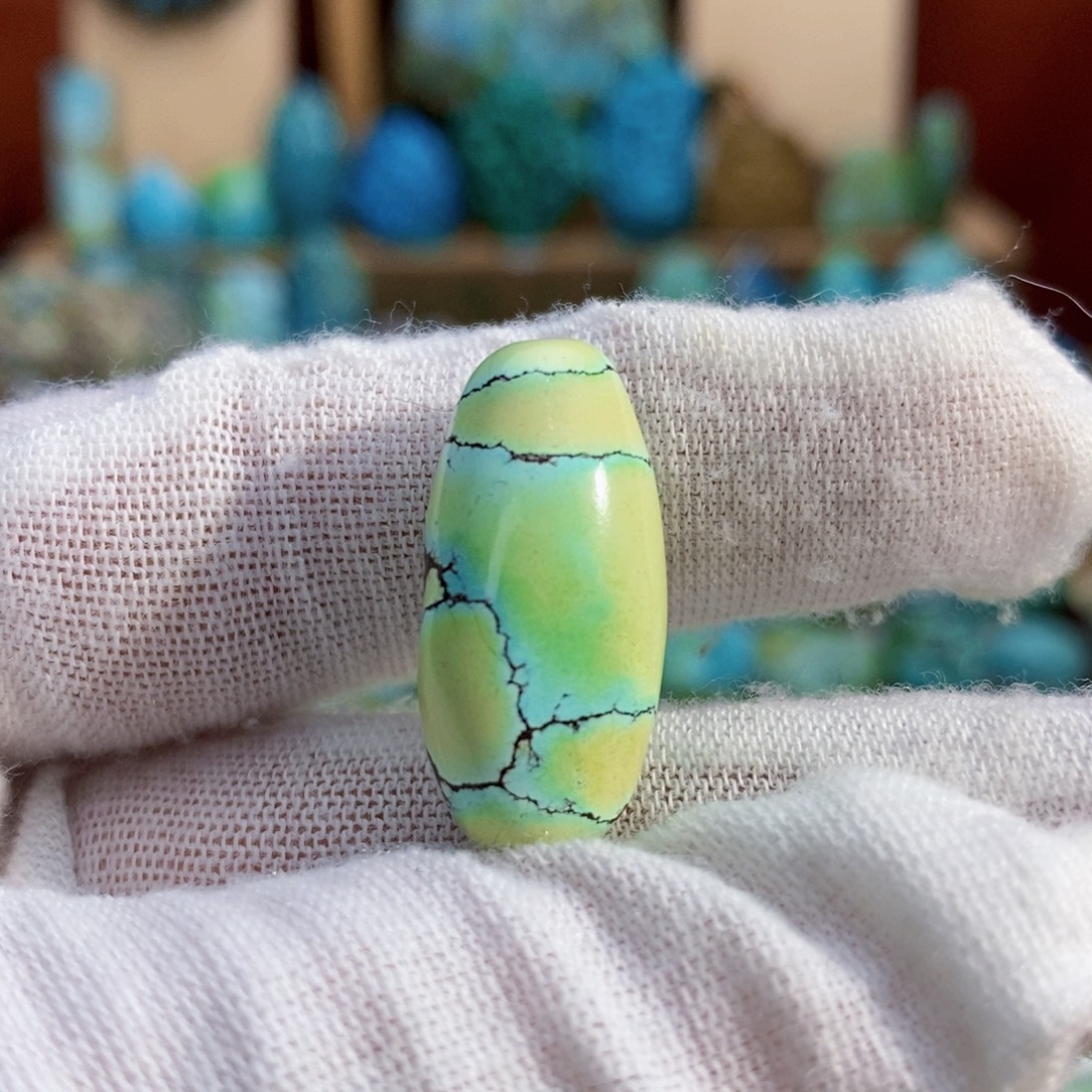 定制绿松石高瓷吊坠