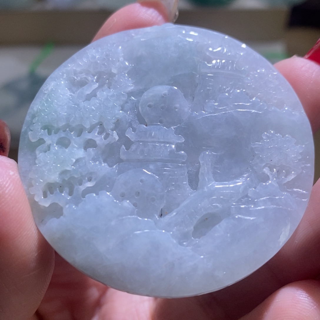 【闪购商品】翡翠颈饰未镶嵌山水