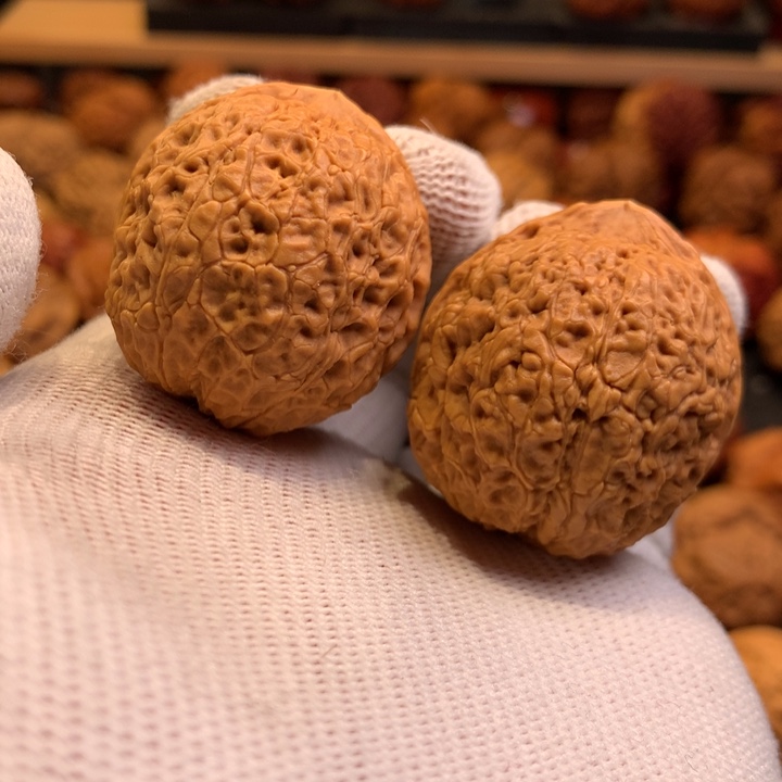 吊坠文玩核桃9………..