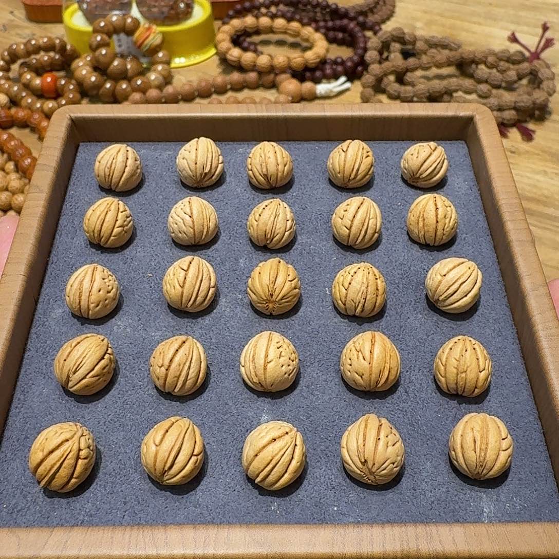 樊藏出品丨东北野生钱袋子桃核