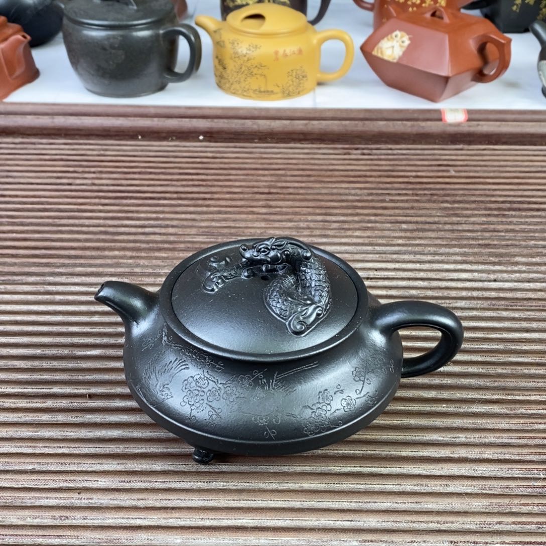 紫砂茶壶白3 三足螭龙