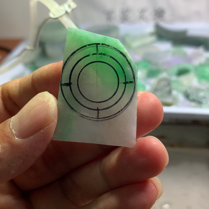 未镶嵌定制翡翠戒指