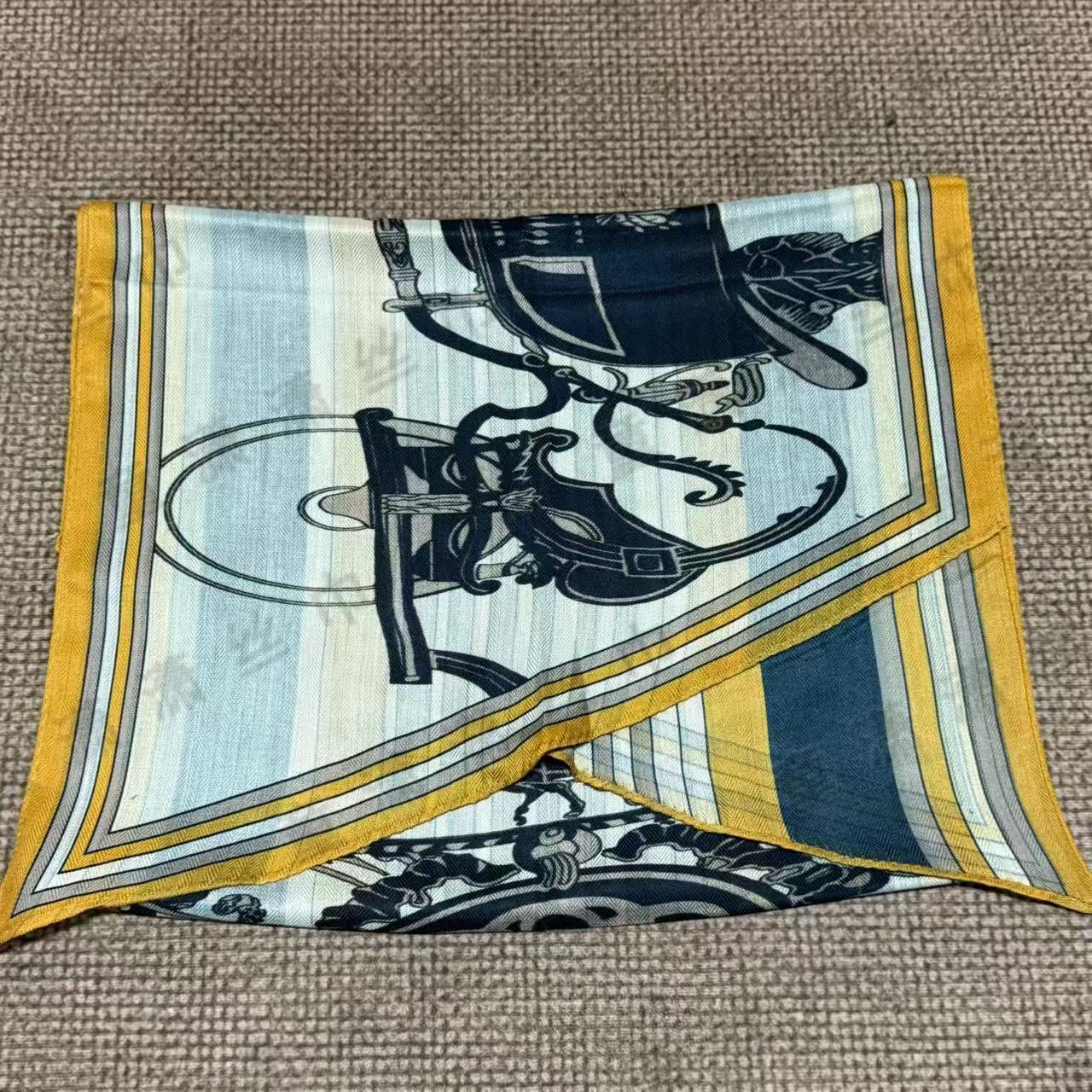 （皇家马车）异形飘带长巾44*127左右围巾