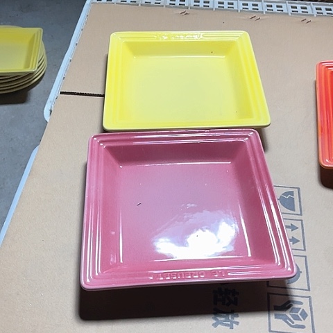 微瑕，不能明火，约口径22高度3黄粉