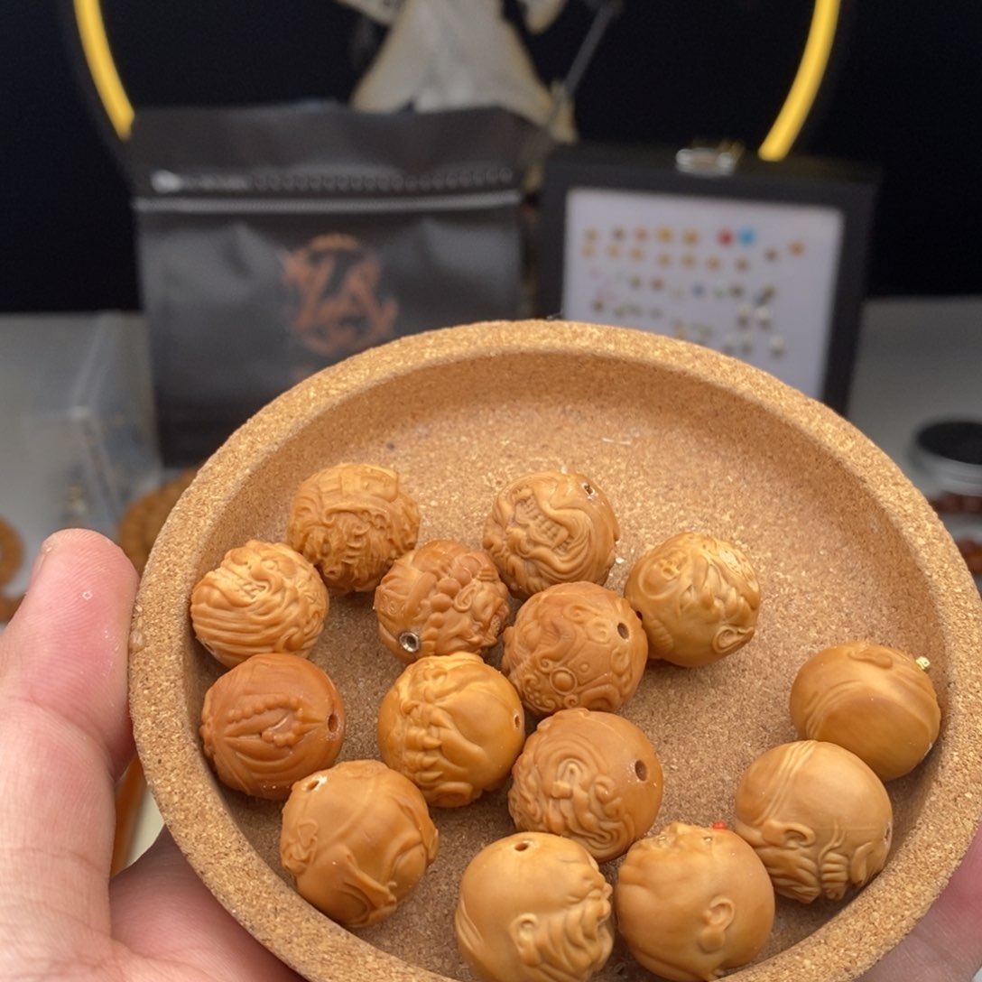 猴头核桃手串今*.恶僧