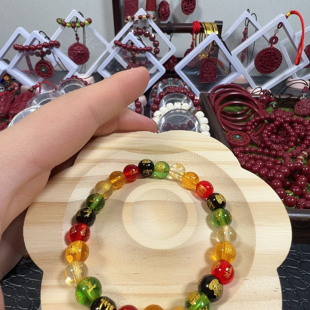 时尚手链饰品精品