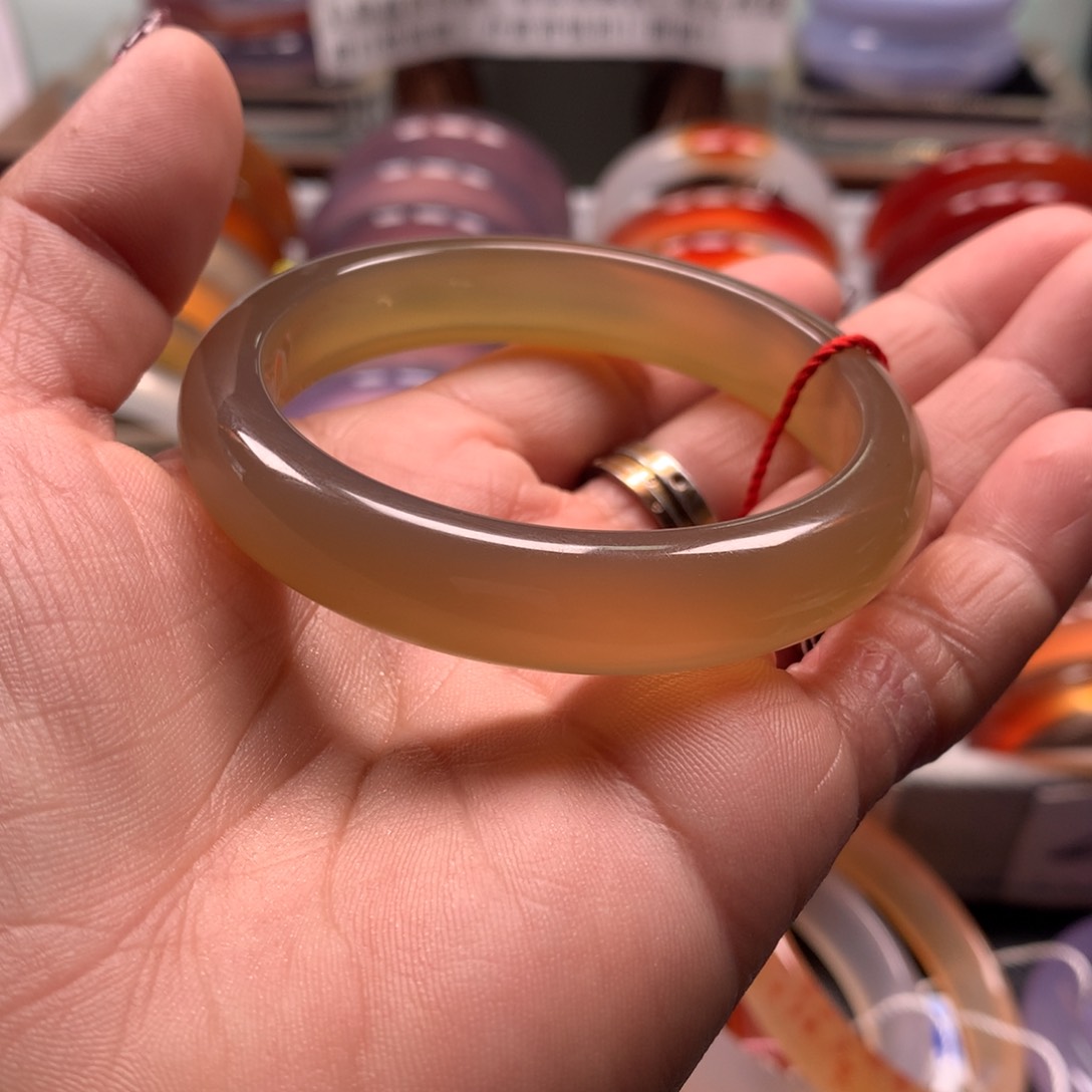 玛瑙/玉髓手镯未镶嵌