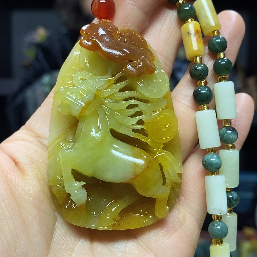 未镶嵌岫玉挂件吊坠