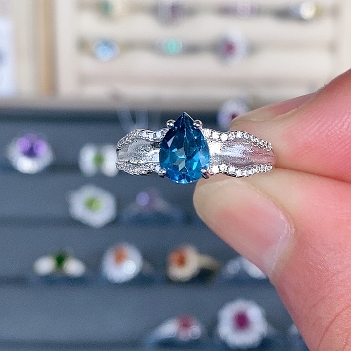 托帕石戒指银S925镶嵌