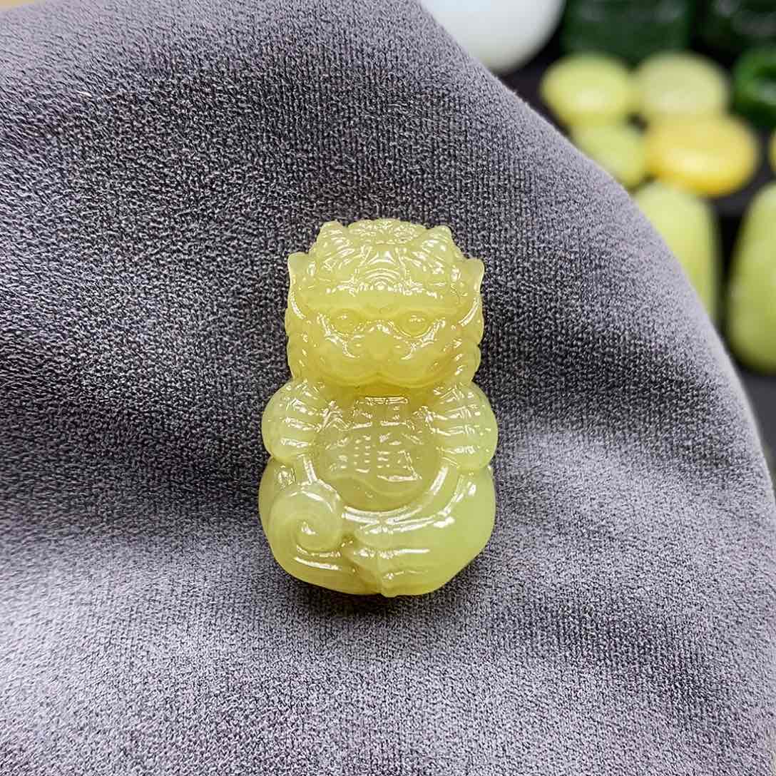 和田玉（黄玉）未镶嵌颈饰