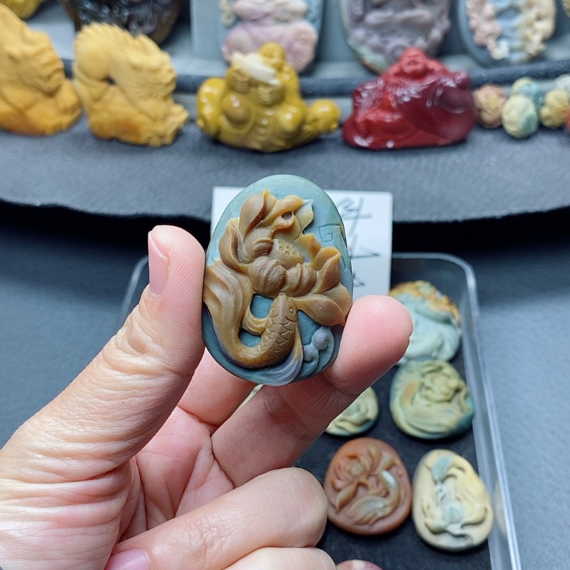 【闪购商品】定制石英质玉吊坠未镶嵌