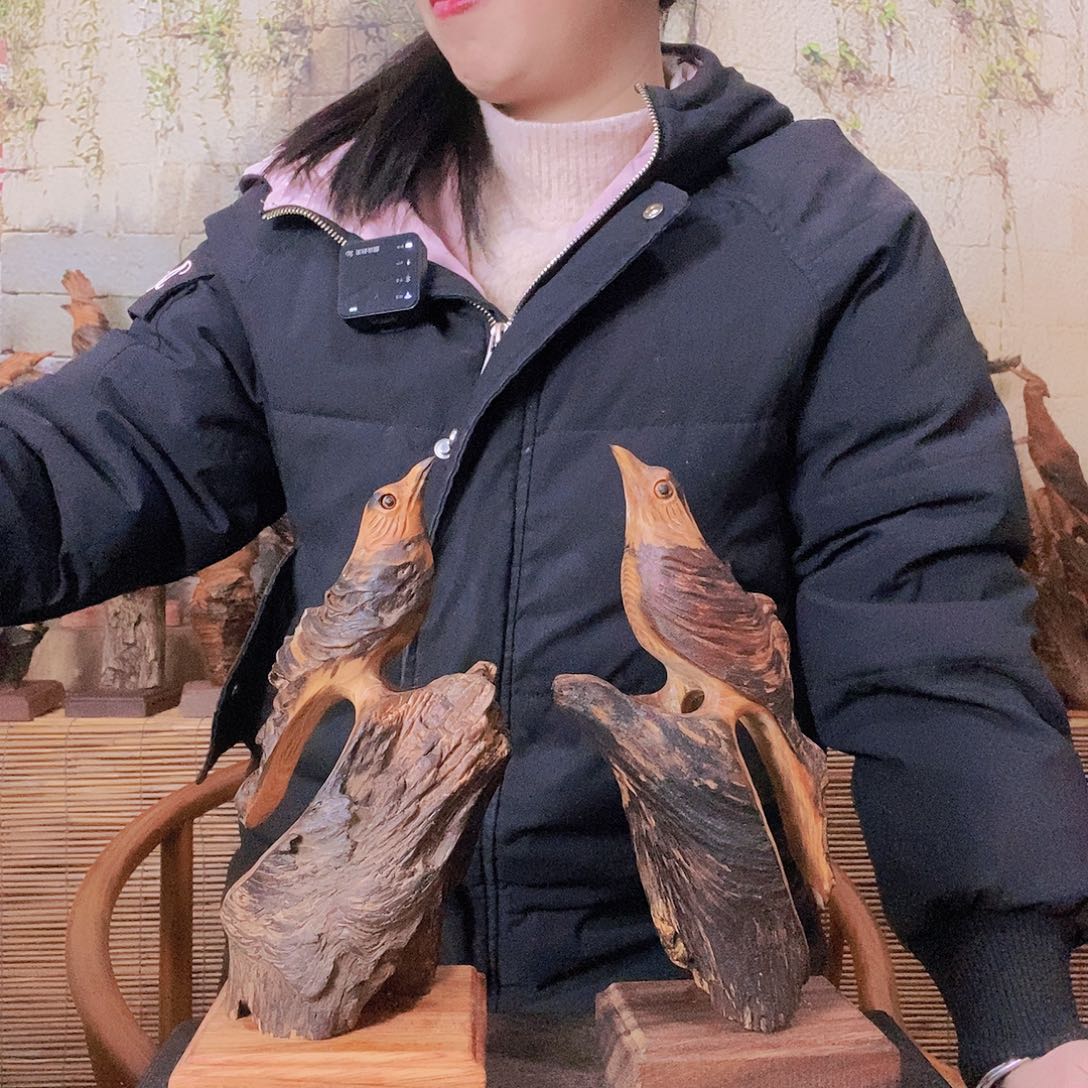 松木喜****型琥珀木自然摆件