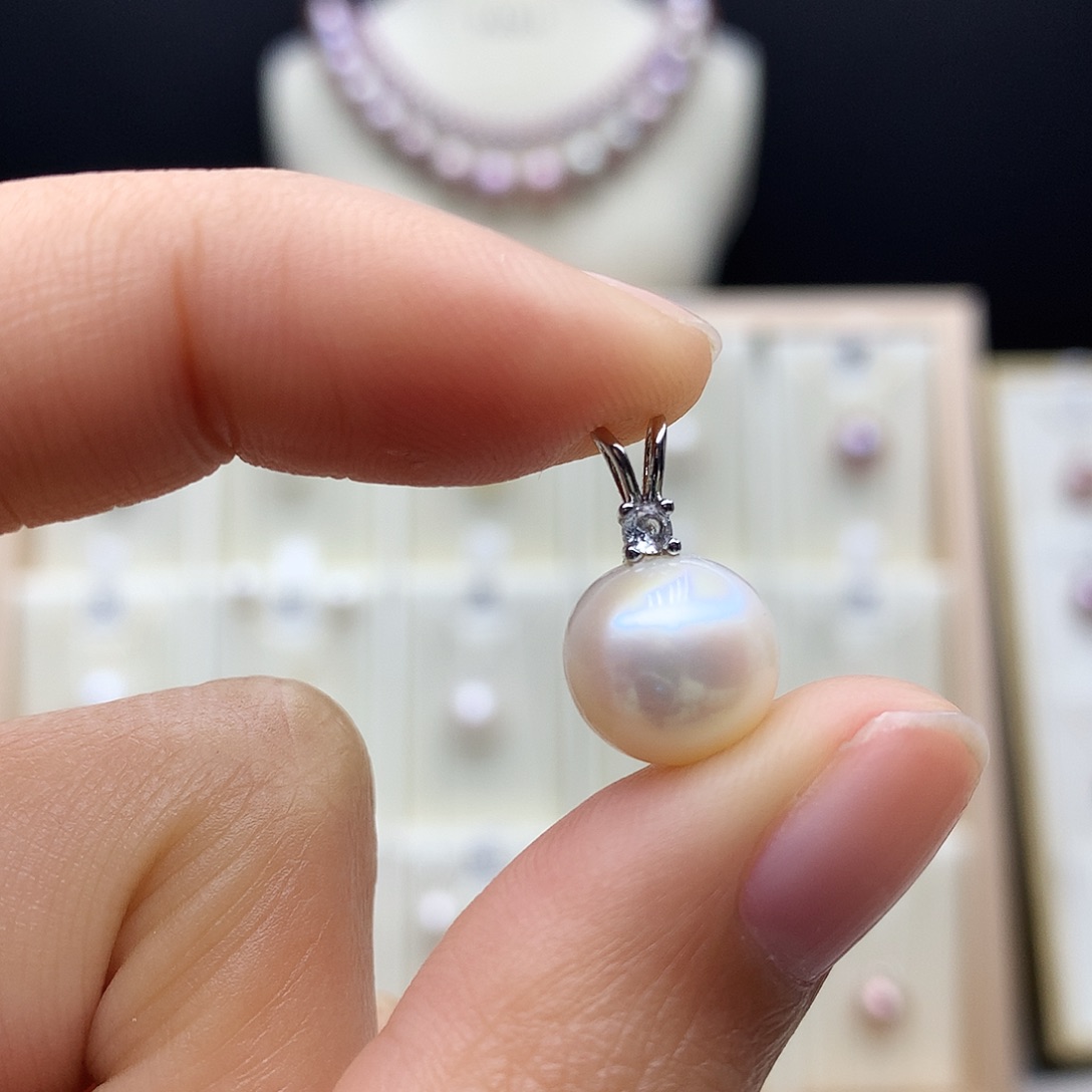 木***࿐淡水珍珠合金颈饰