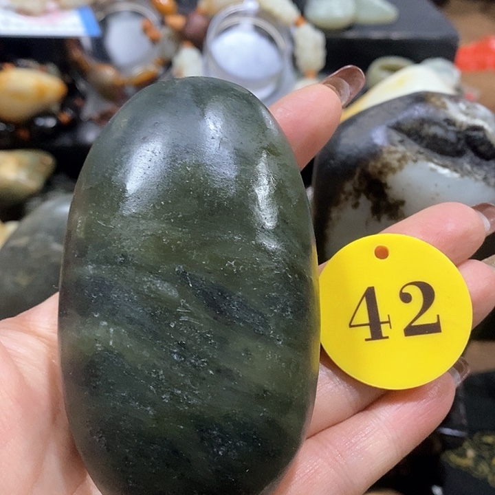 未镶嵌和田玉（糖玉）挂件