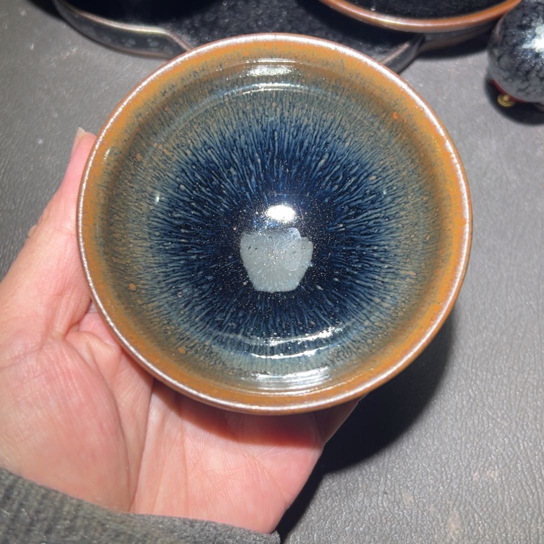 茶盏我们是有很多共同爱好在