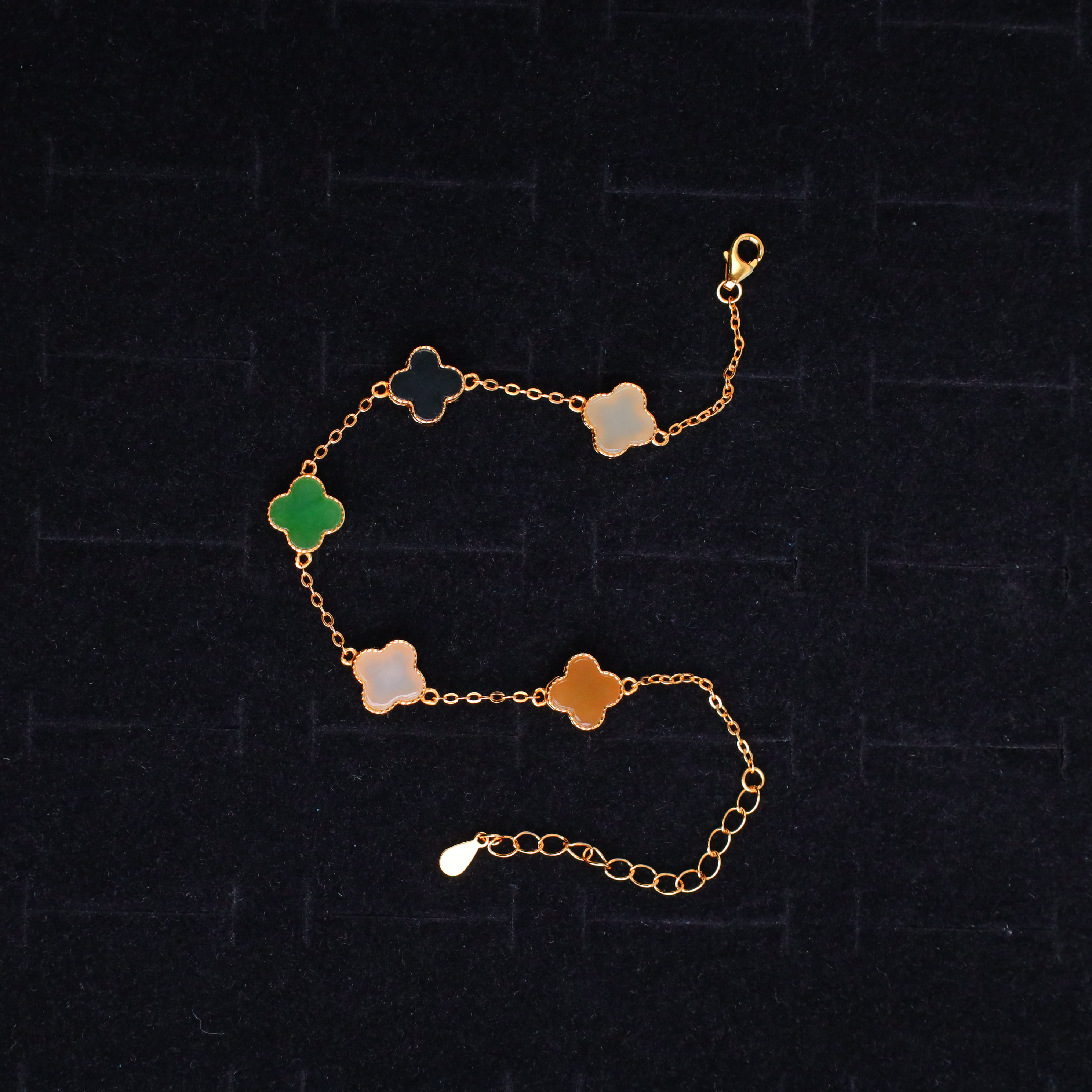 【琪琪珠宝】时尚和田玉彩色四叶草手链