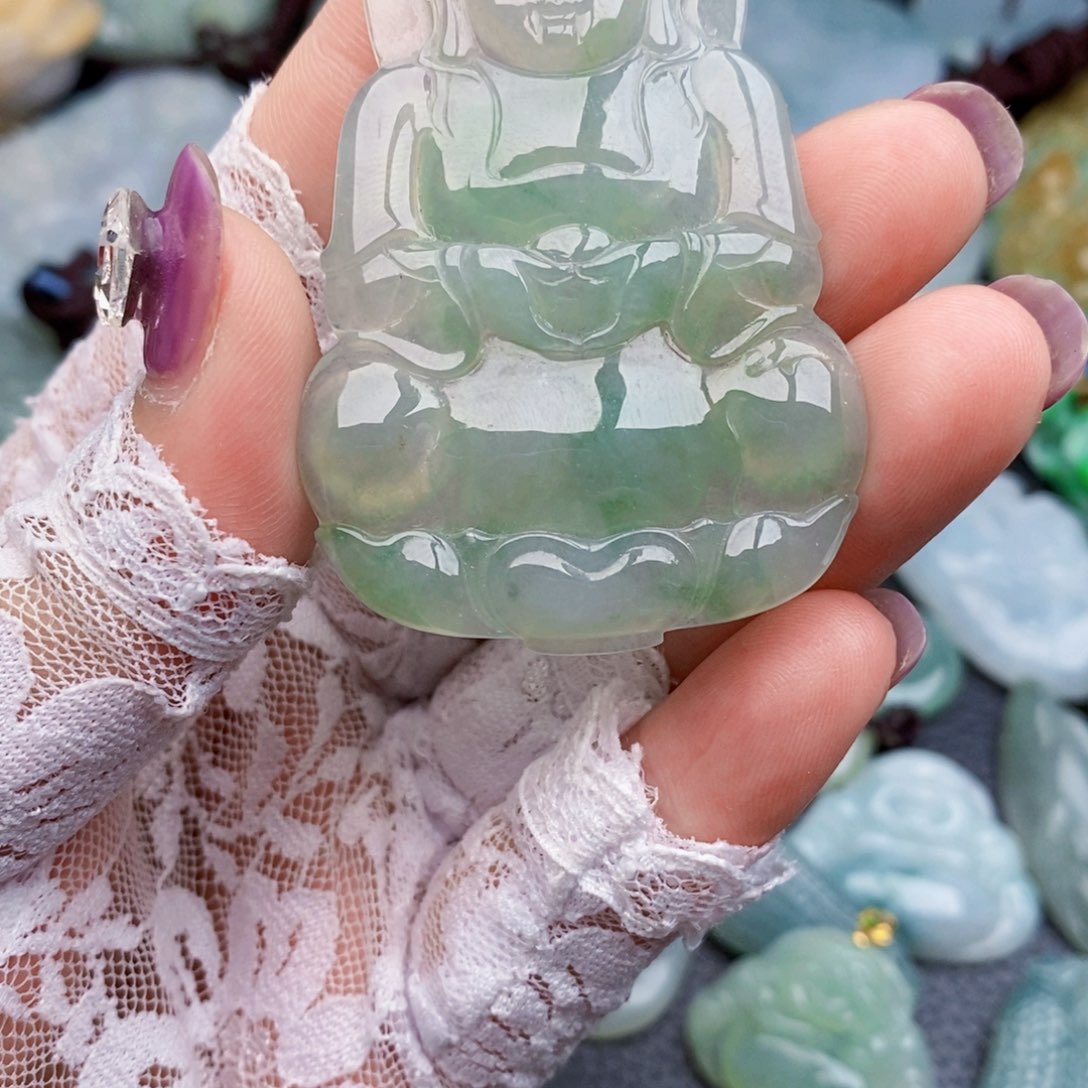 翡翠颈饰未镶嵌?**茶观音