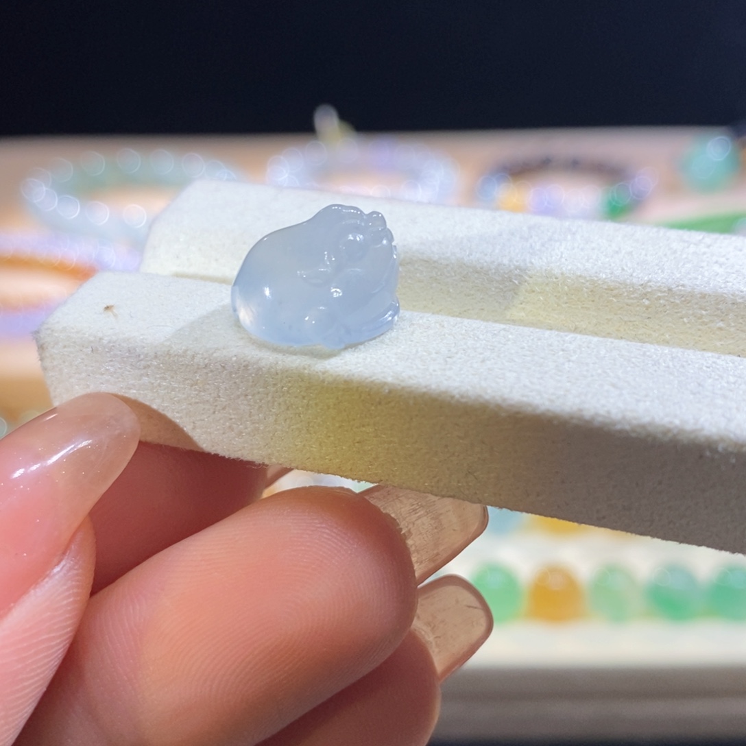 翡翠未镶嵌吊坠(不含链)翡翠高冰三脚蟾