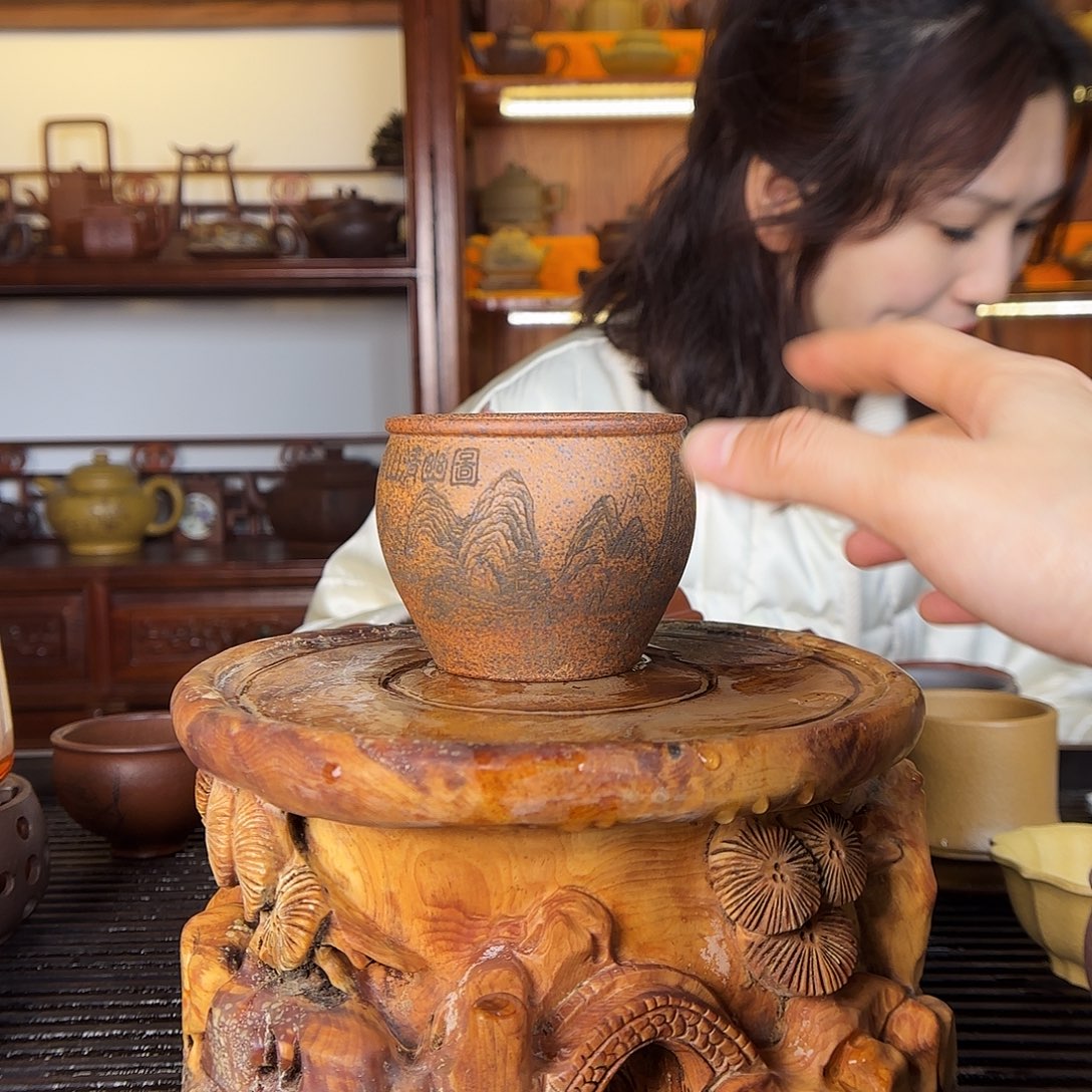 紫砂茶杯一壶李紫砂