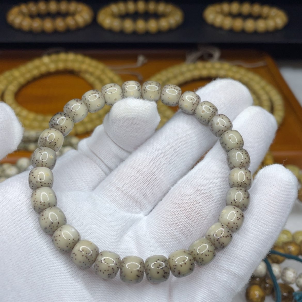 【闪购商品】星月菩提吊坠S级金款8/7冰糖玉化黄金瞳