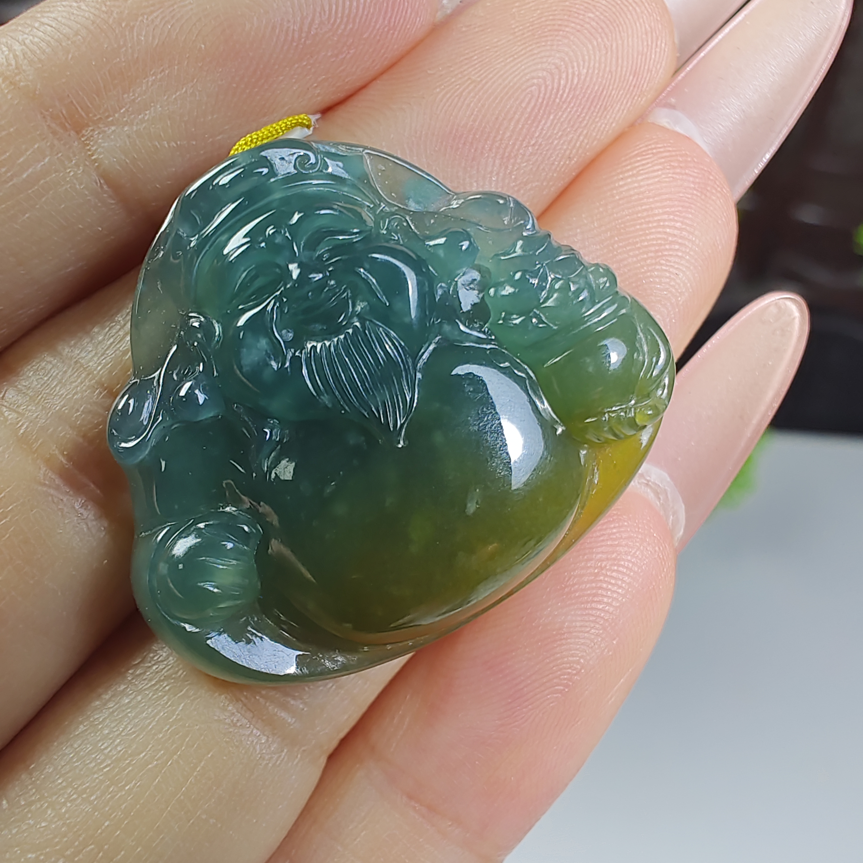 天然a货冰蓝水财神吊坠带证书多样性发其一，尺寸27.8*31.4*6.1