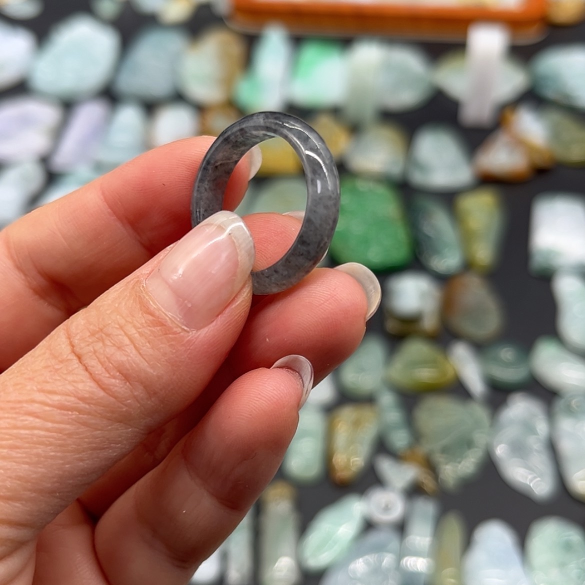 【闪购商品】翡翠颈饰未镶嵌戒圈 17号