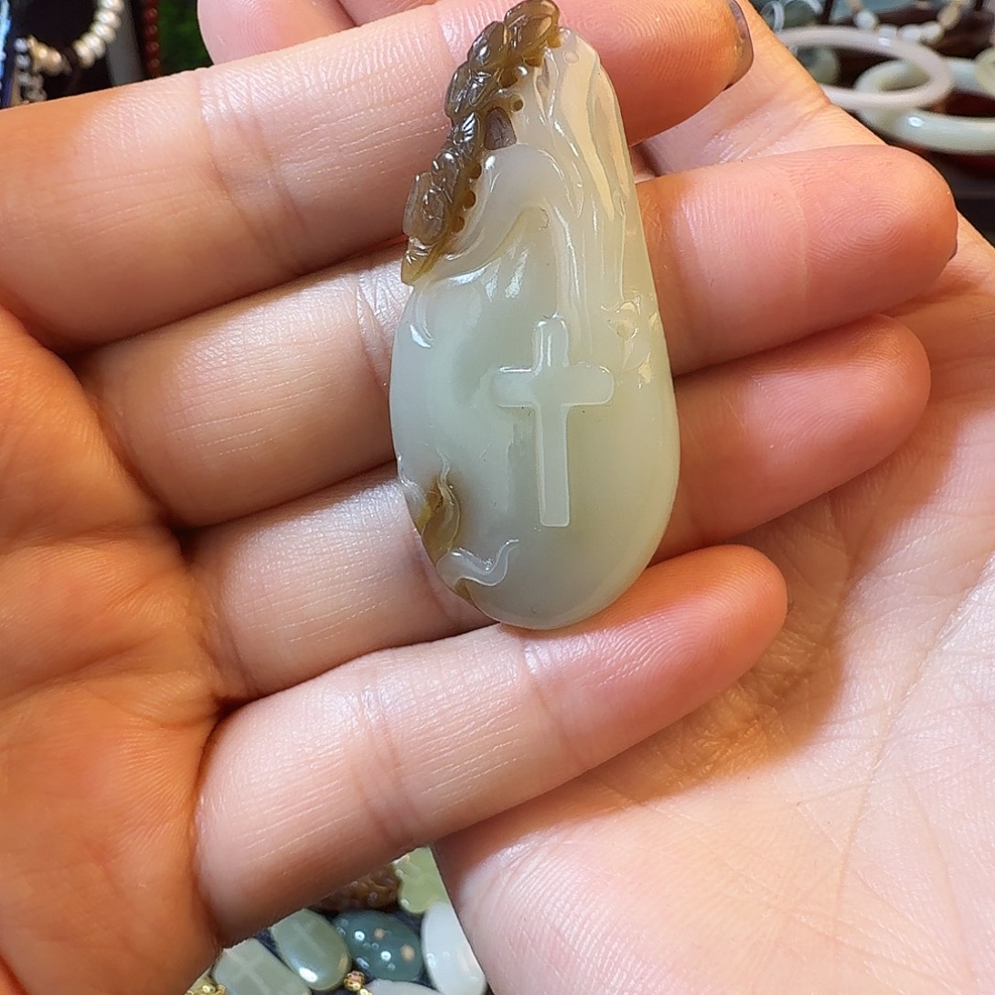 和田玉未镶嵌颈饰