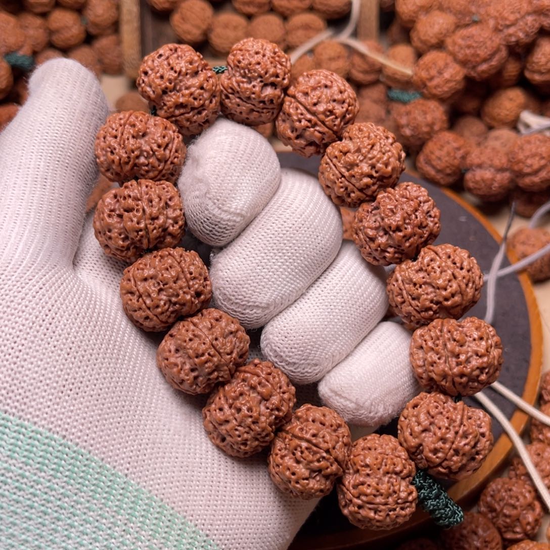 妄***念手串金刚菩提古龙凹底梅花双龙超头23左右