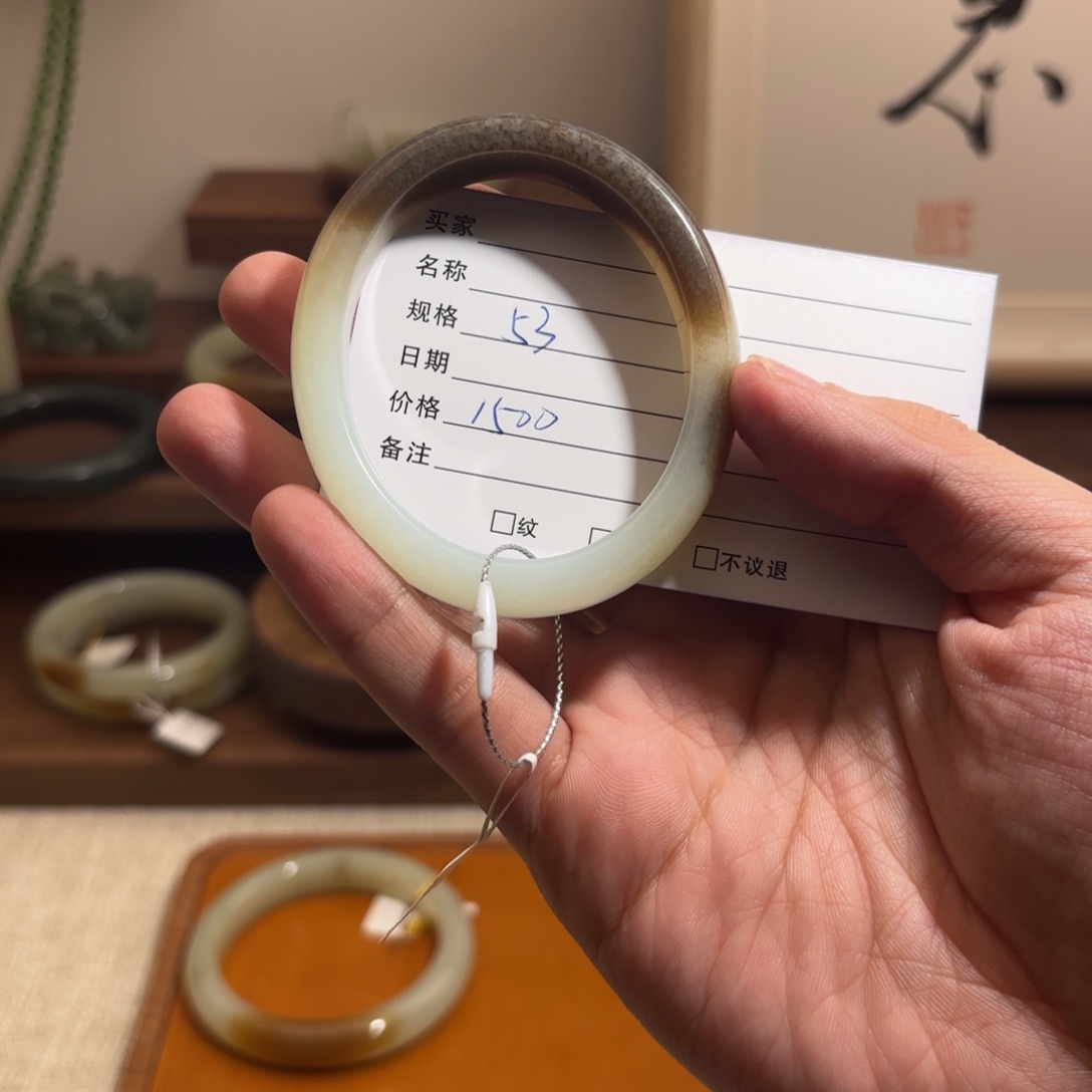 和田玉（糖玉）手镯未镶嵌