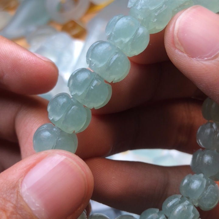 定制翡翠未镶嵌挂件