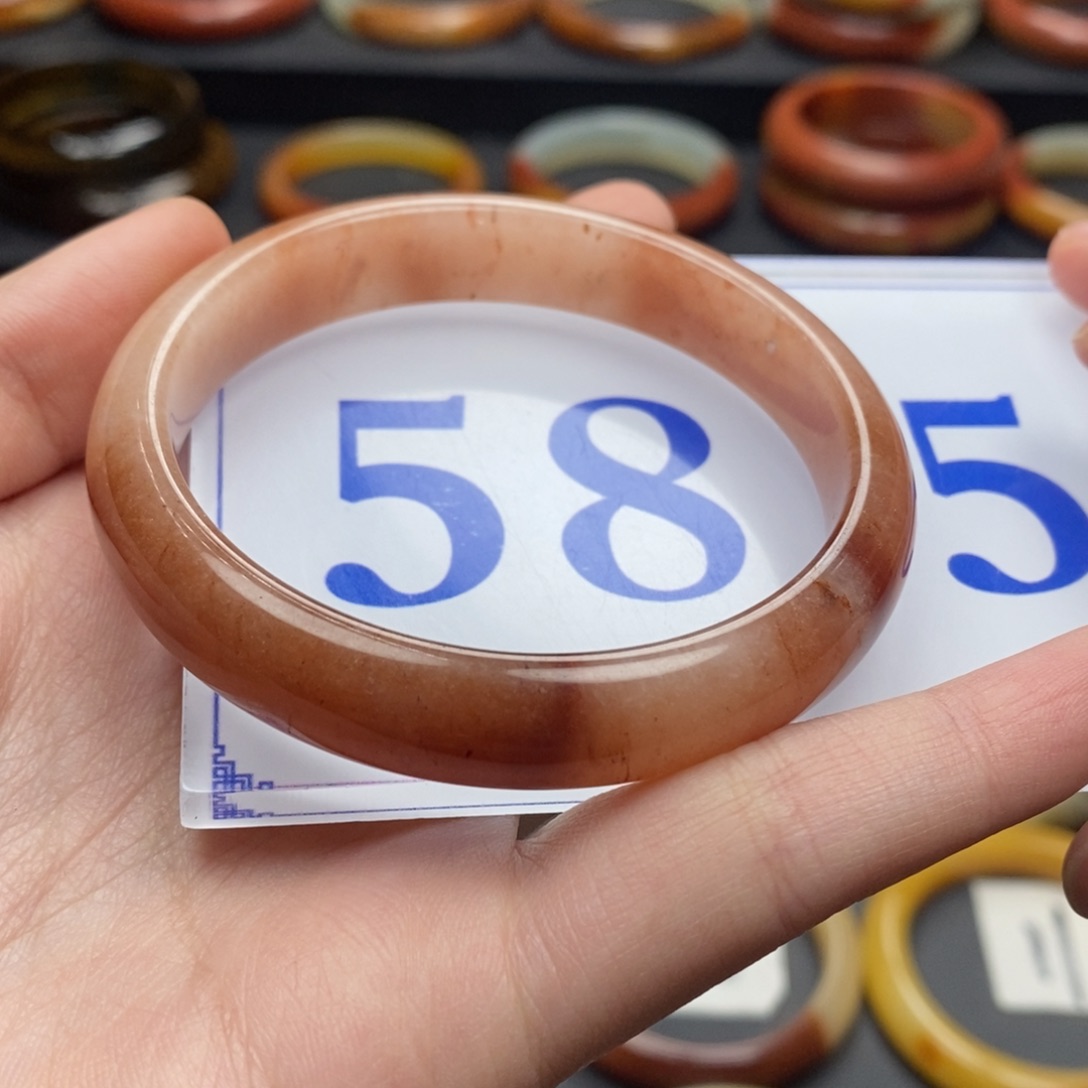 石英质玉（黄龙玉）手镯未镶嵌