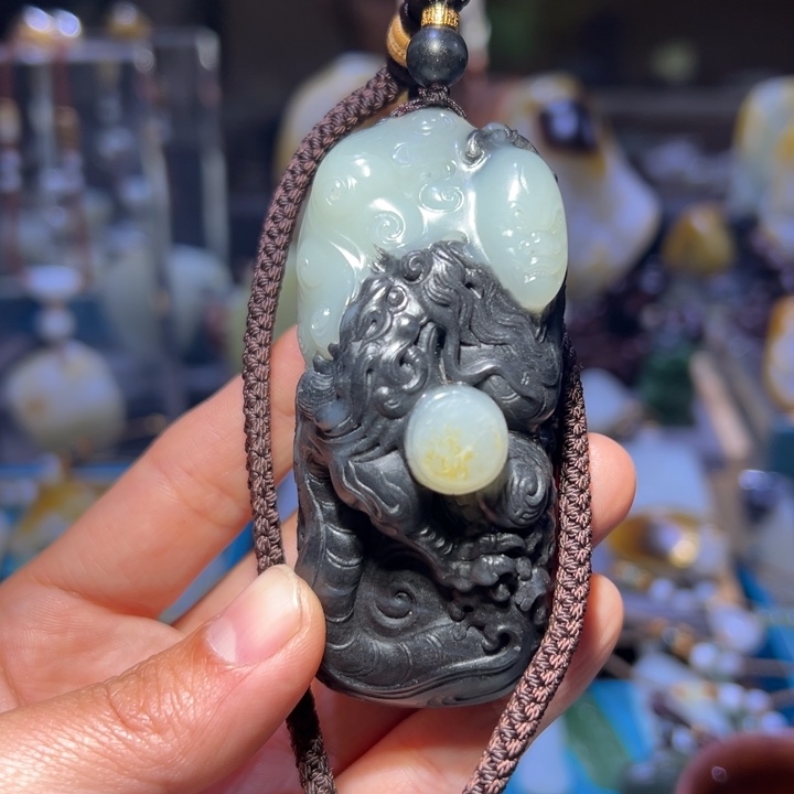 和田玉未镶嵌挂件