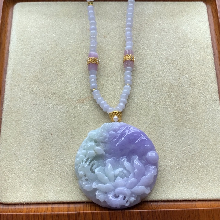 颈饰未镶嵌翡翠翡翠花牌