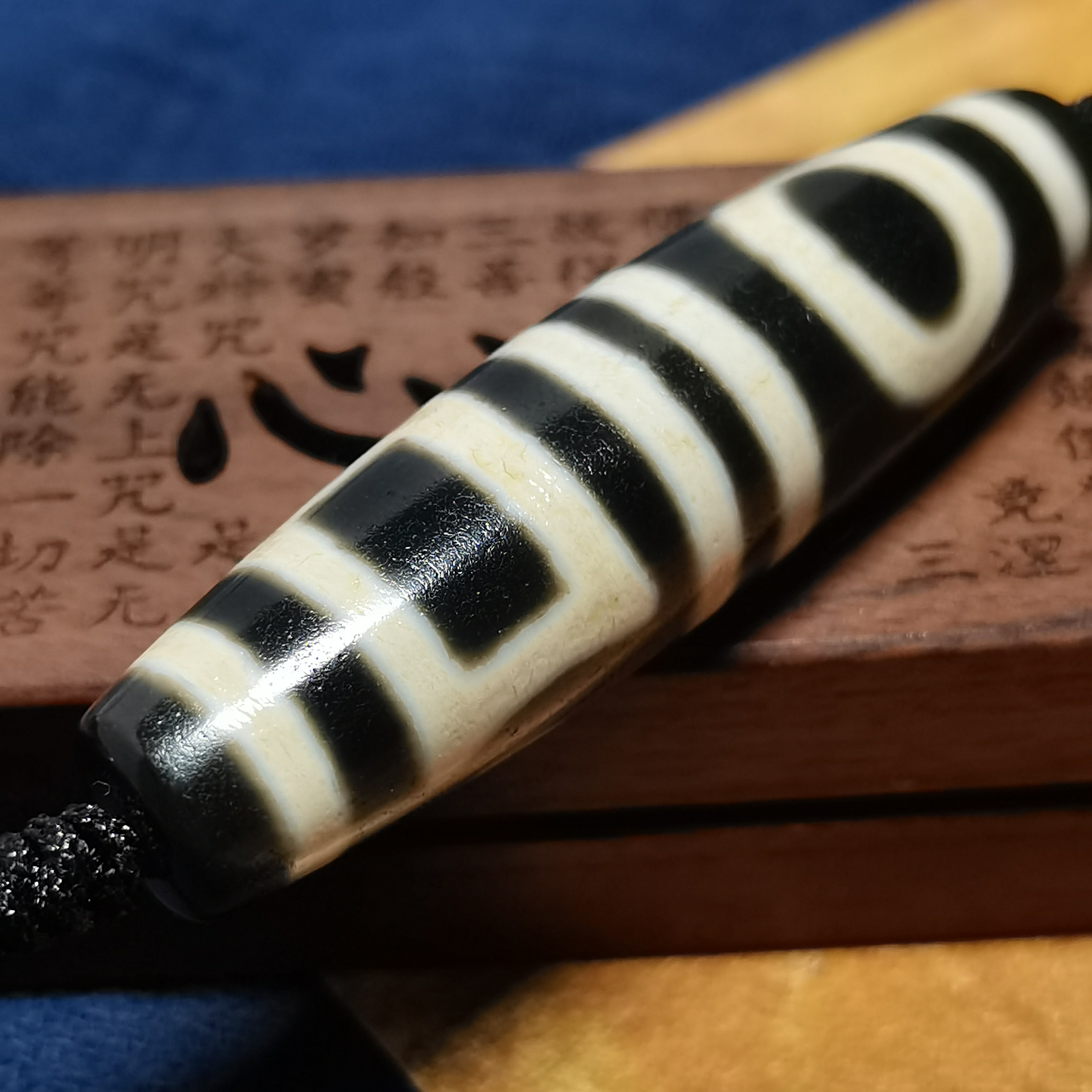 【秘境】双天地钙化黑白52.3*12.8玛瑙锁骨链吊坠款式